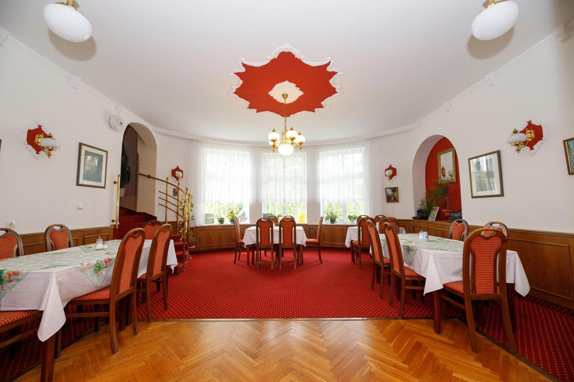 Hotel Saint Antonius Mariánské Lázně Εξωτερικό φωτογραφία